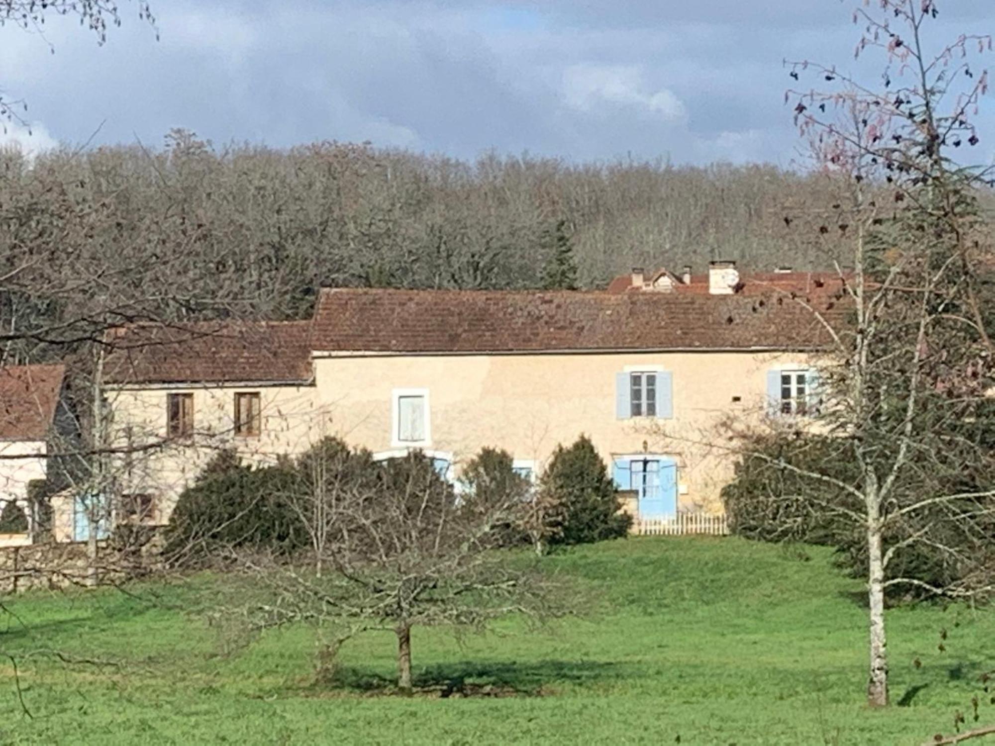 La Grange, 10 Rue Du Lavoir Saint-Martial-d'Albarede Luaran gambar